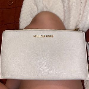 Michael Kors clutch in white